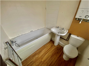 bathroom.jpg- click for photo gallery